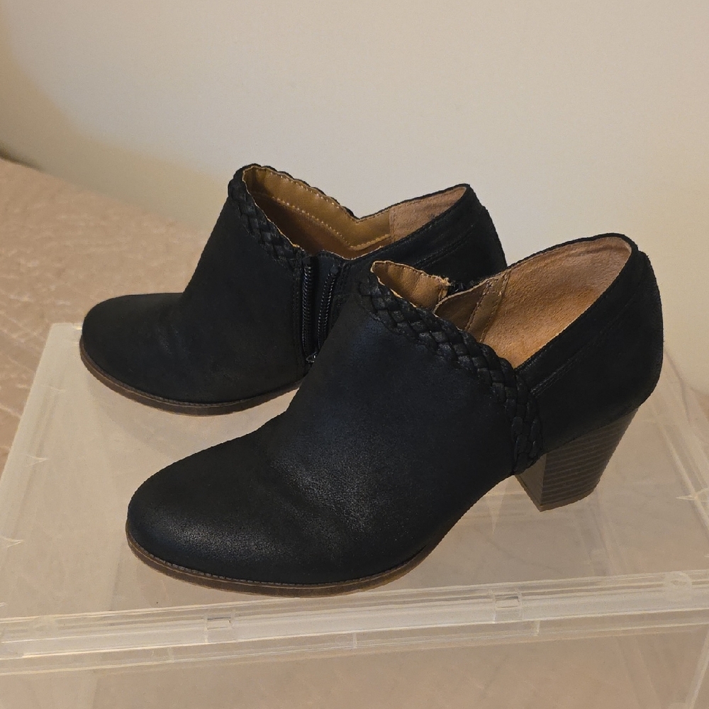 Life Stride Black Ankle Booties with Braided Detail